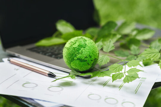 greenearth-laptop.jpg