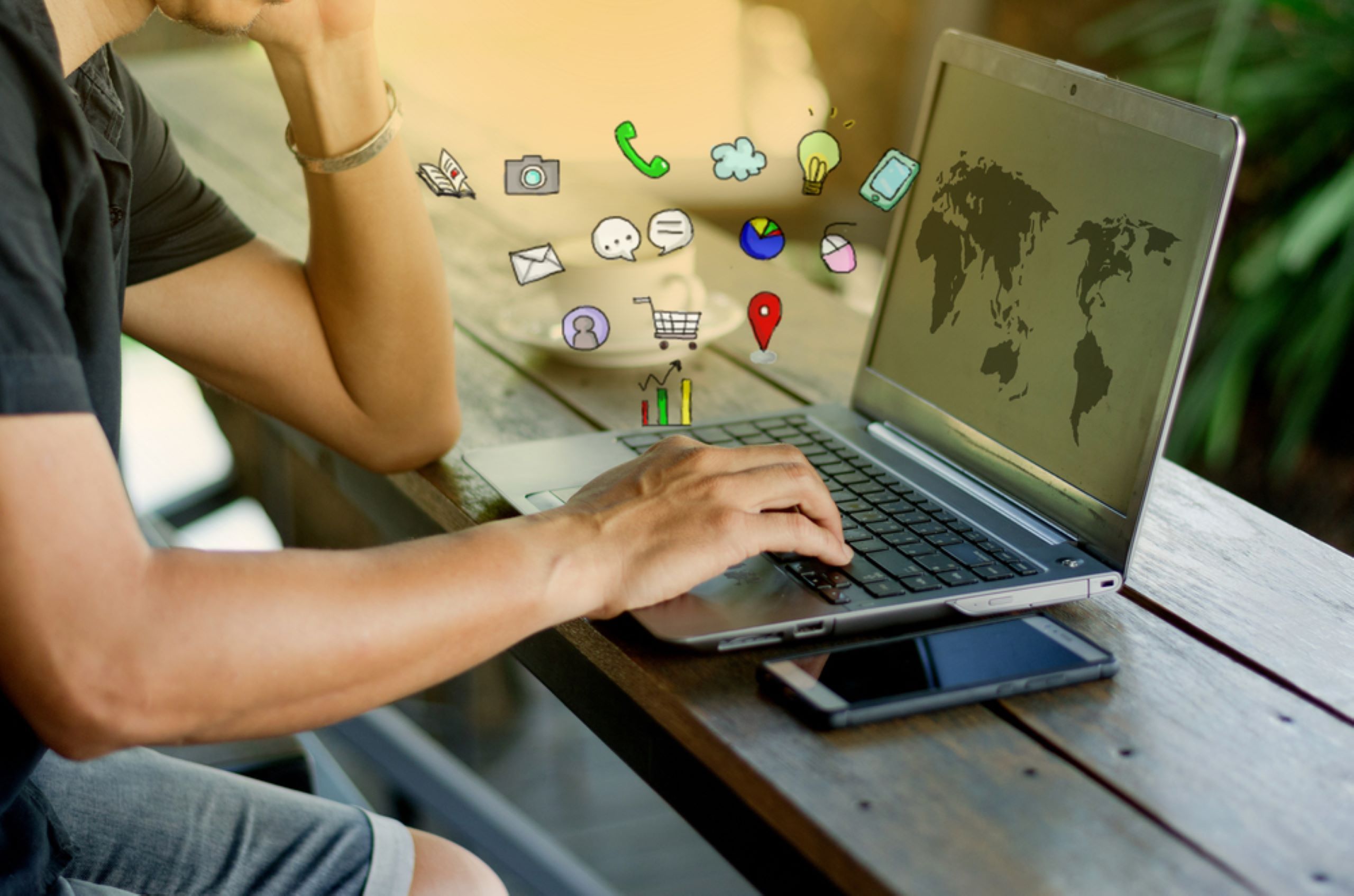 Digital-nomad-tools.jpg.optimal.jpg